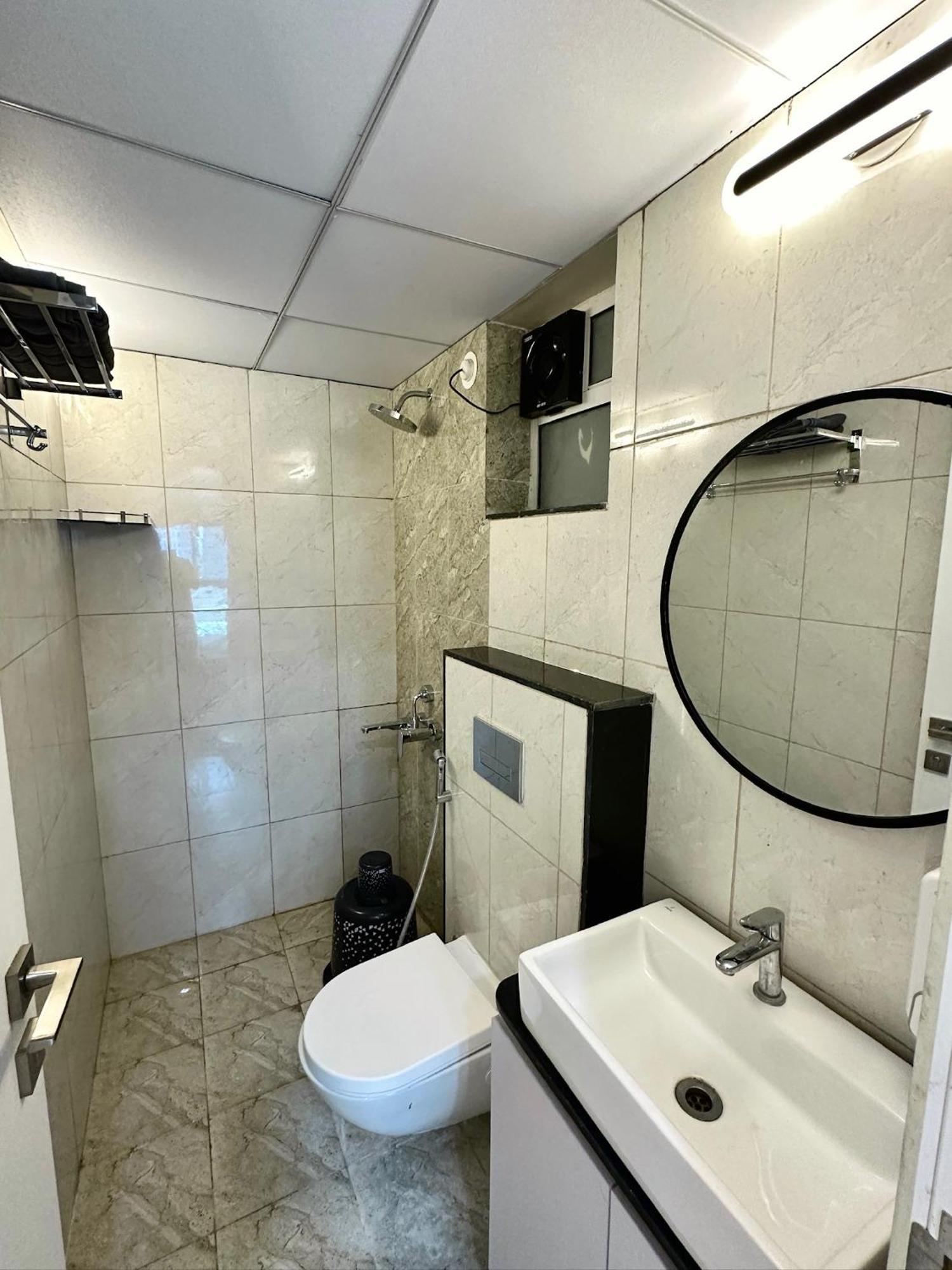 Peacock Palace 2Bhk Modern Ac Flat In Baner Пуна Экстерьер фото