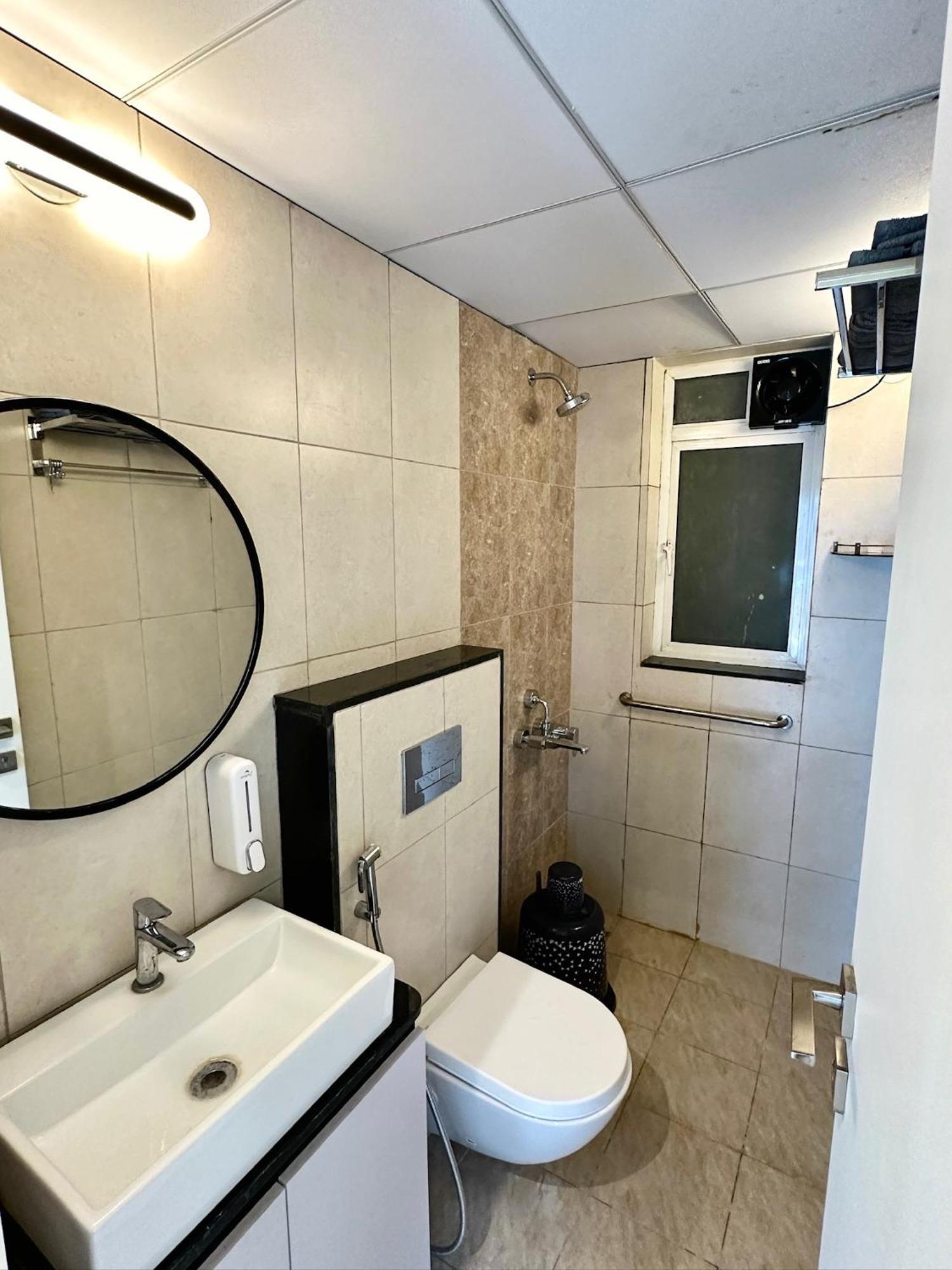 Peacock Palace 2Bhk Modern Ac Flat In Baner Пуна Экстерьер фото